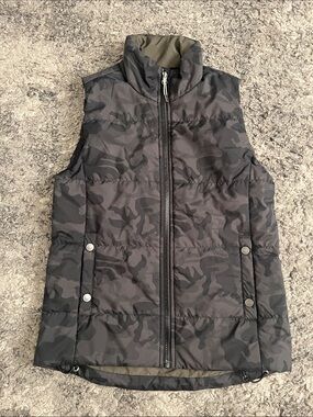 Vuori Primaloft Black Camo Puffer Vest